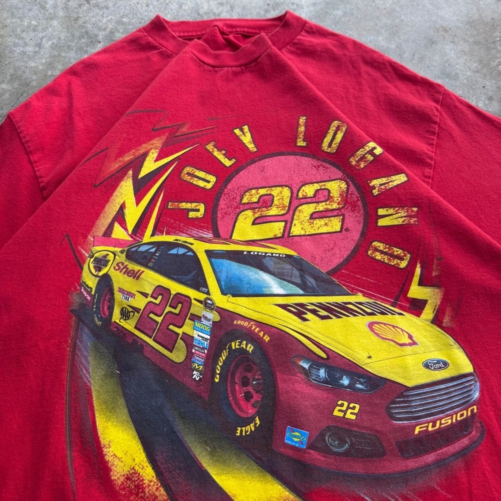 Vintage 2000s Joey Logano NASCAR T-Shirt Team Penske Racing Graphic Red XL (d11)